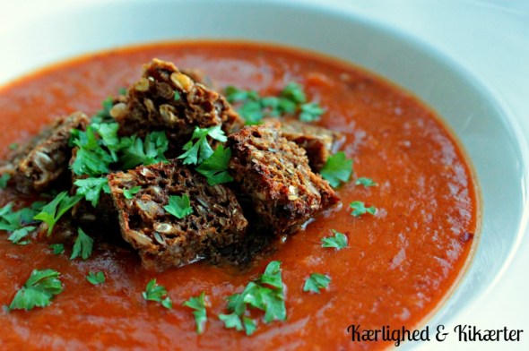 vegansk græskarsuppe, tomatsuppe, bønner, protein